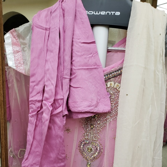 Pink suit with slip- churidaar style - Picture 5 of 5